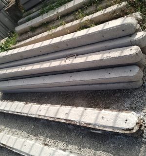 Straight Fencing Post